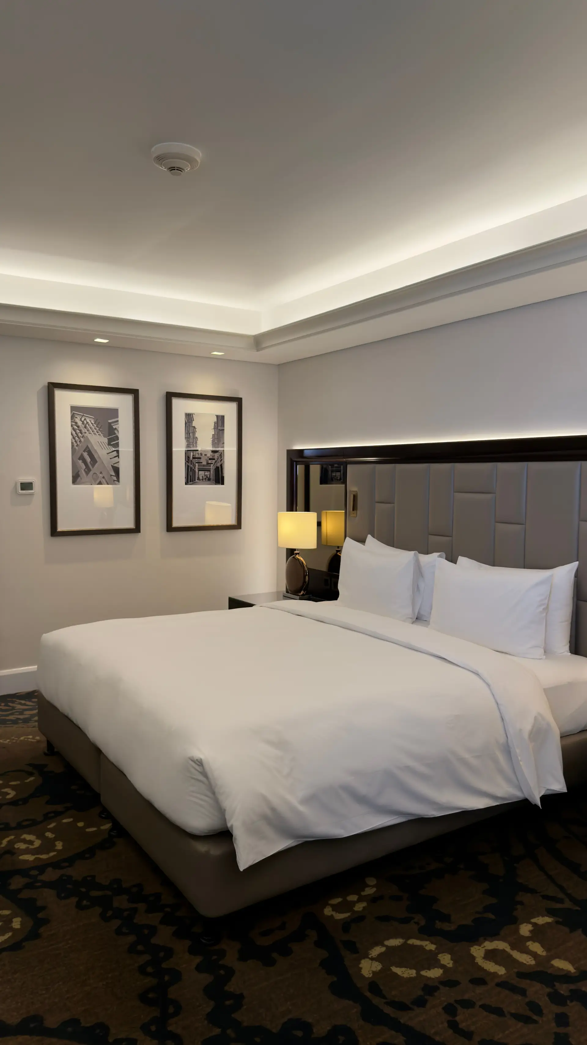 Manor Signature Suite